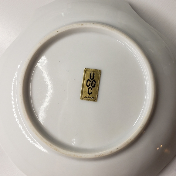 Vtg Bathroom China Porcelain Set Cup Toothbrush Stand Scalloped Soap Dish MCM - Picture 12 of 12